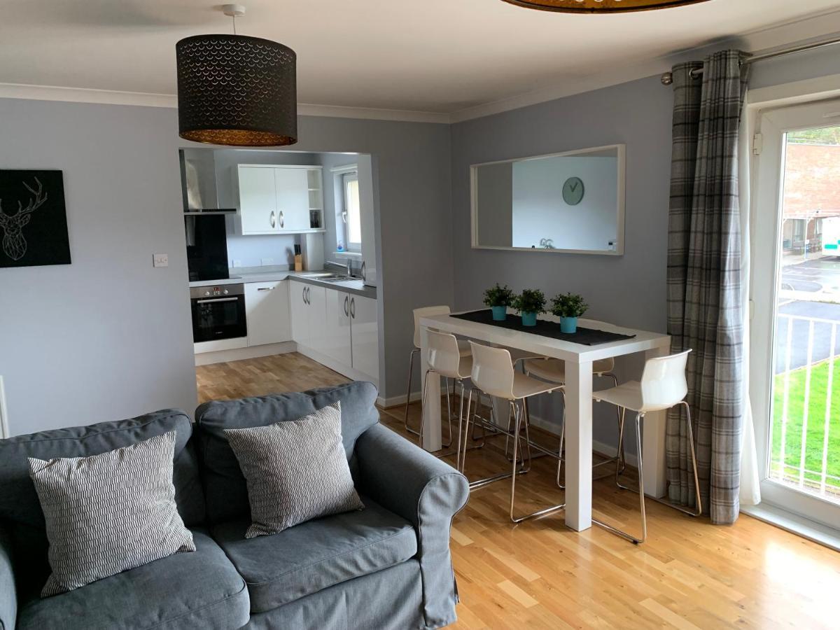 Flat Five, 212 Eaglesham Road, East Kilbride, Glasgow Zewnętrze zdjęcie